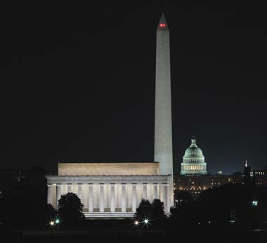 Lincoln Memorial has yule marble exterior